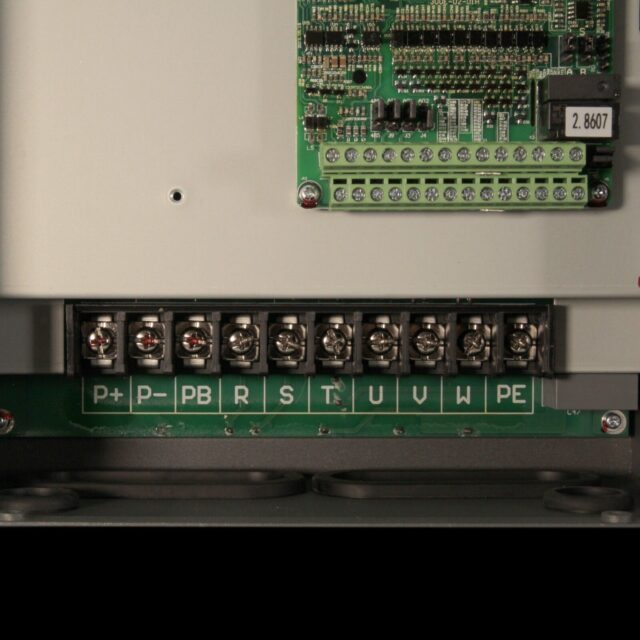 Частотный преобразователь ESQ-760-4T0150G/0185P 15/18.5кВт, 380В — изображение 5